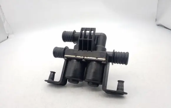 BMW 5 E60 E61 Coolant heater control valve 6931708 6411693170803