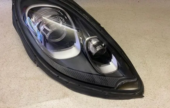 Headlight/headlamp