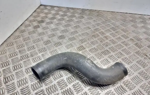 Intercooler hose/pipe