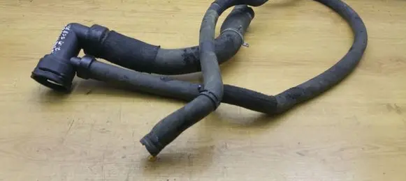 Opel Insignia A Engine coolant pipe/hose