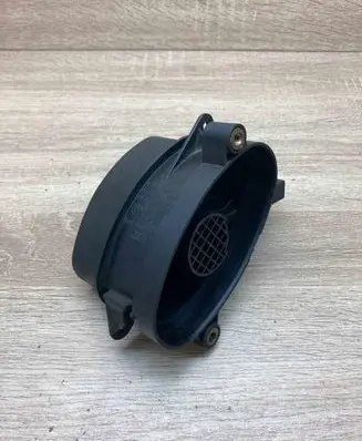 BMW 3 E46 Mass air flow meter 7787076 0928400468