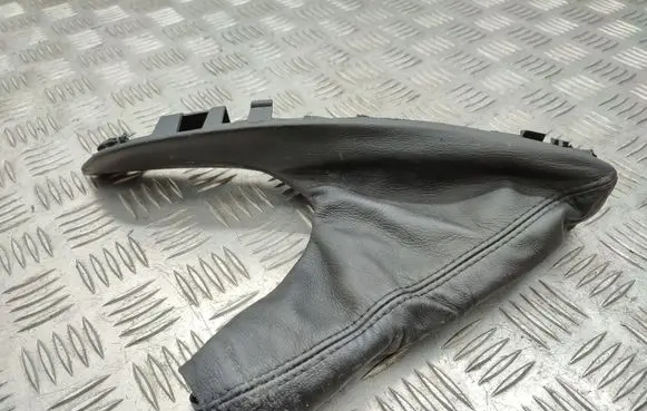 BMW 1 E81 E87 Handbrake trim 13599911