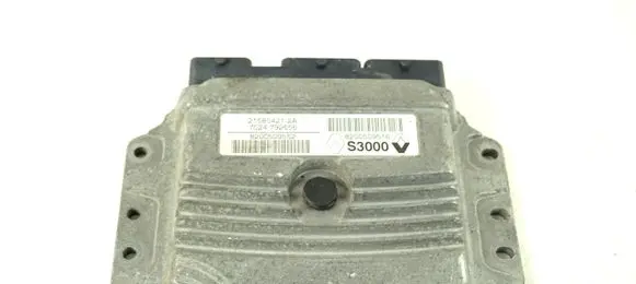 Renault Megane II Engine control unit/module ECU 8200509516 8200751638
