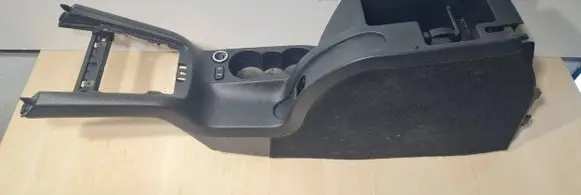 Skoda Octavia Mk2 (1Z) Center console