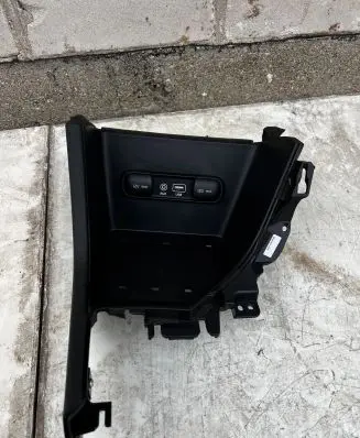 KIA Sportage Other center console (tunnel) element 84624D9000 84690F1202 84681F1200