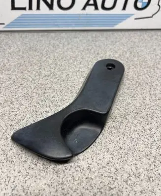 BMW 5 E39 Engine bonnet (hood) release handle 8226621
