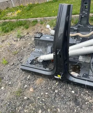 Porsche Cayenne (9Y0 9Y3) Pillar (middle) 