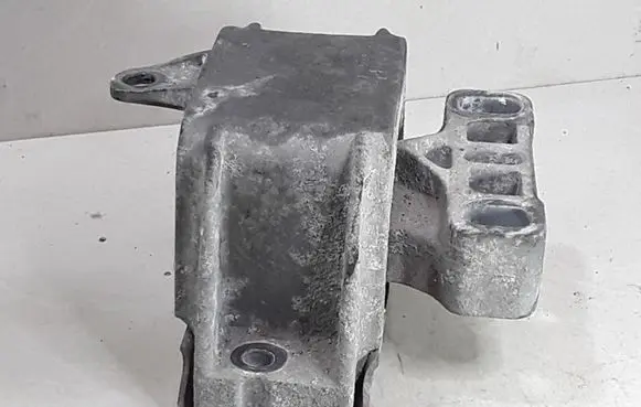 Seat Toledo II (1M) Engine mount bracket 1J0199555
