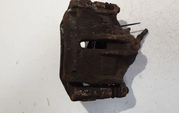 Ford Mondeo Mk III Front brake caliper