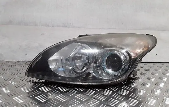 Hyundai i30 Headlight/headlamp 921012r000