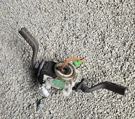 Volvo S40, V40 Wiper turn signal indicator stalk/switch 30808933