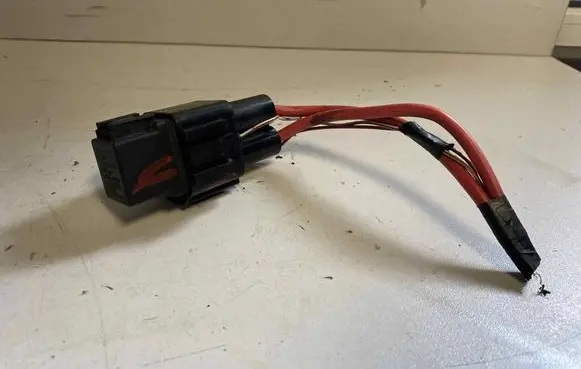 BMW 3 F30 F35 F31 Coolant fan relay 9207913