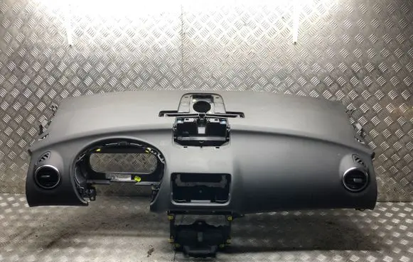 Opel Meriva B Dashboard 13315252