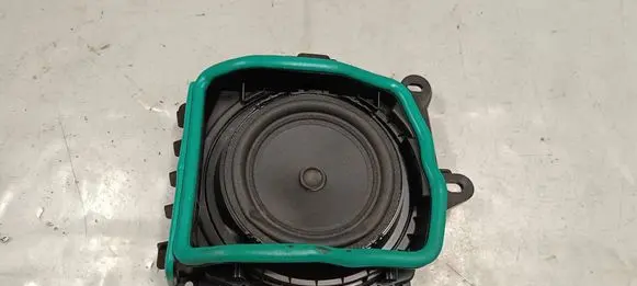 BMW 3 G20 G21 Subwoofer speaker 18353410