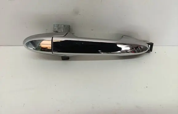 Honda HR-V Front door exterior handle 
