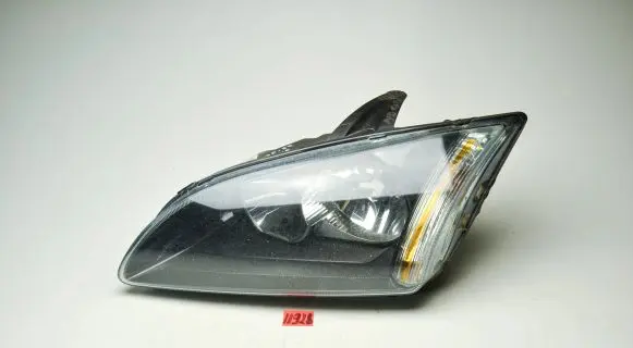 Ford Focus Headlight/headlamp 4M5113W030JD