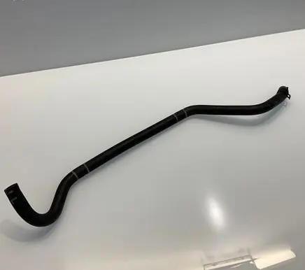 Engine coolant pipe/hose