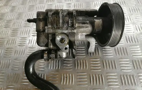 BMW 7 F01 F02 F03 F04 Power steering pump 6776170 7800331