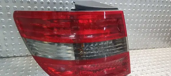 Mercedes-Benz B W245 Rear/tail lights A1698202564