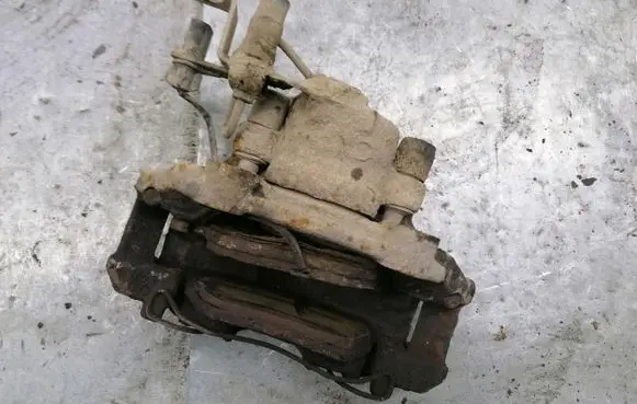 Skoda Superb B5 (3U) Front brake caliper