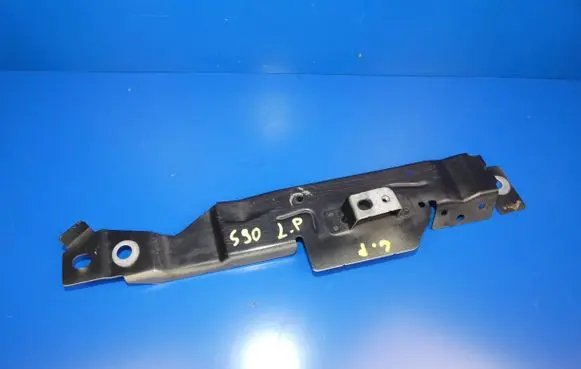 Volvo S90, V90 Fender mounting bracket 