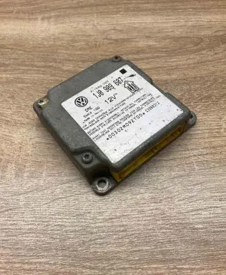 Volkswagen PASSAT B5 Airbag control unit/module 1J0909607