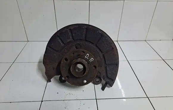Seat Altea Front wheel hub