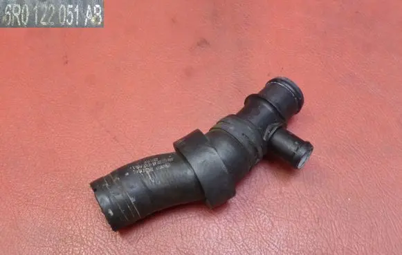 Skoda Fabia Mk2 (5J) Engine coolant pipe/hose 6R0122051AB