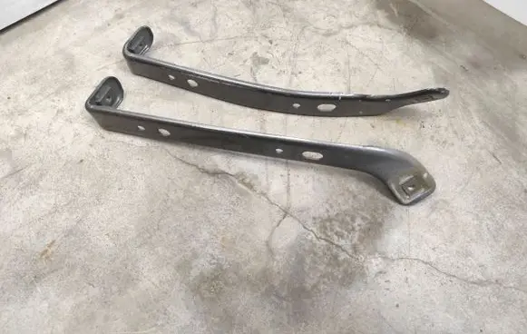 Ford Mustang VI Fender mounting bracket FR3B16C199BC FR3B16C198BC