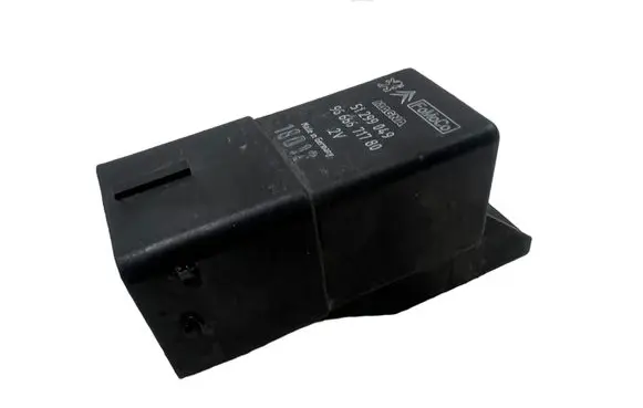 Ford C-MAX II Glow plug pre-heat relay 9666671780 51299049 18012