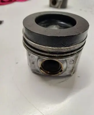 Volkswagen Golf VII Piston 81L150 CRB
