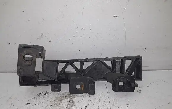 Headlight/headlamp mounting bracket