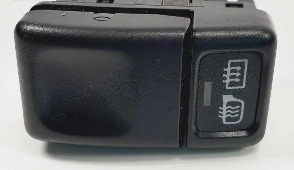 Volvo S90, V90 Windscreen/window heater switch 9128263