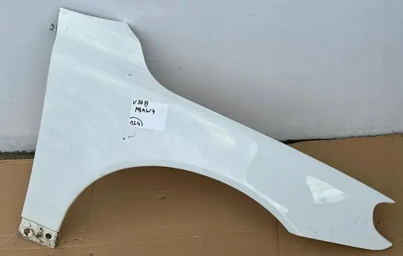 Volvo V70 Fender