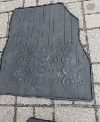 Nissan Leaf I (ZE0) Car floor mat set KE7483N089