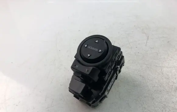 KIA Rio Electric window control switch 4D64801160