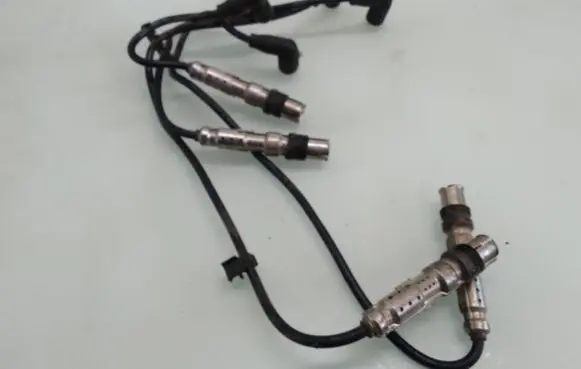 Volkswagen Golf IV Ignition plug leads 