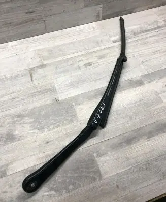 BMW 3 E90 E91 Windshield/front glass wiper blade 