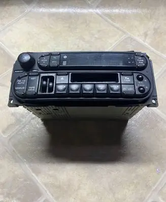 Chrysler Grand Voyager IV Radio/CD/DVD/GPS head unit P04858513AF 54D71204W12
