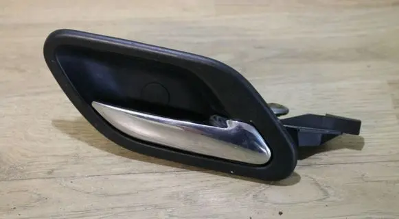 BMW 5 E39 Rear door interior handle 8226050