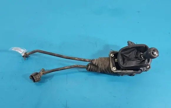 Gear shift cable linkage