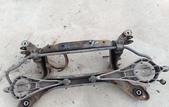 Volvo V60 Rear subframe 