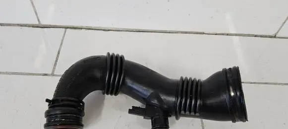 Peugeot 308 Intercooler hose/pipe 9687883780
