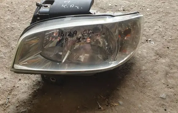 Seat Ibiza II (6k) Headlight/headlamp