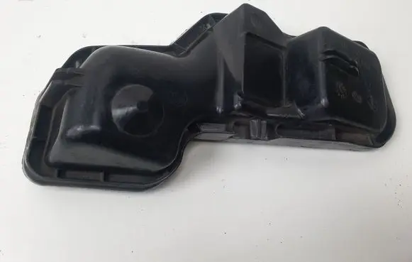 Audi A6 S6 C5 4B Headlight/headlamp dust cover 15381400 15381401