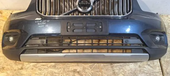 Volvo XC40 Front bumper
