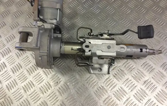 Toyota C-HR I Steering wheel axle 89650-10040