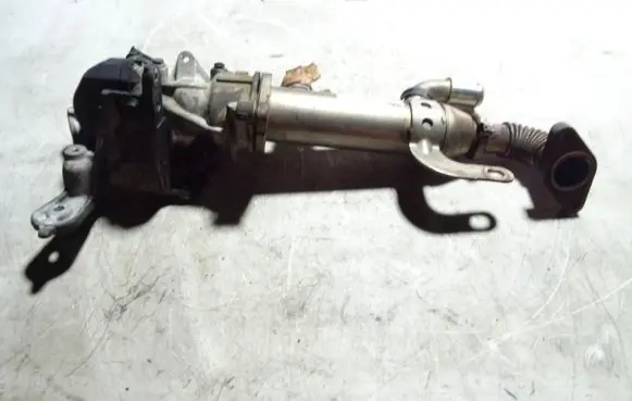 Volvo C30 EGR valve cooler 993062H 8653691