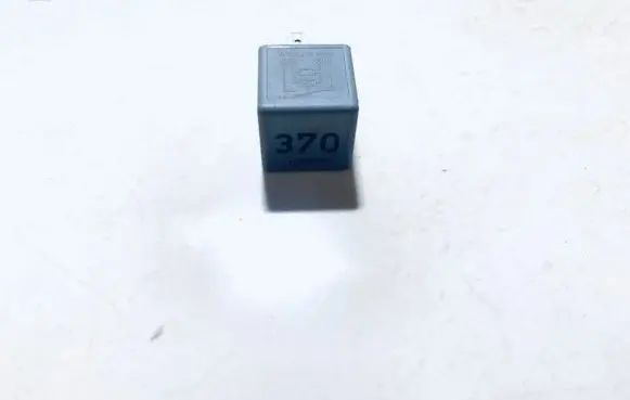 Audi A3 S3 8P Other relay 8d0951253 v23134352x300