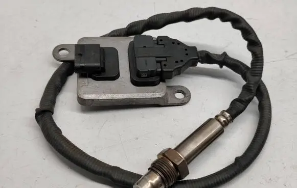 Mercedes-Benz C W205 Lambda probe sensor A0009051512 0009051512